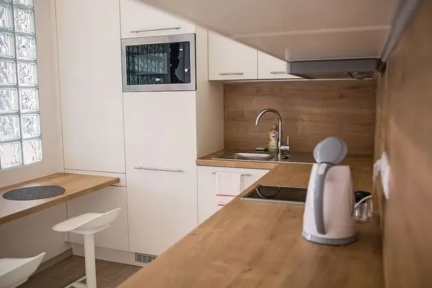 Premium Apart Daire, Teras, Avlu Manzaralı