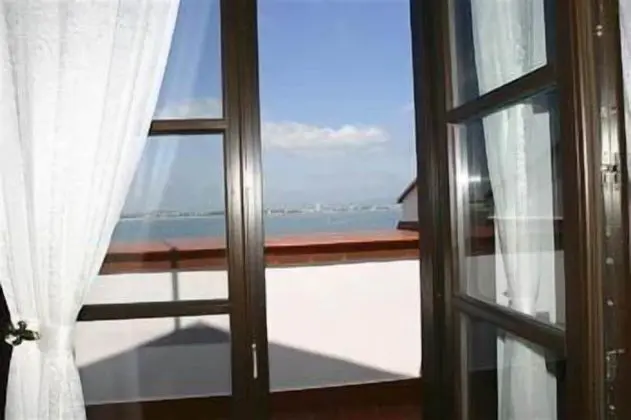 Deniz Manzaralı