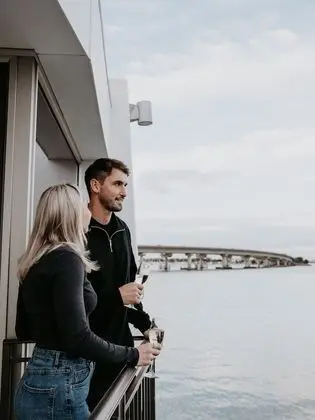 Superior Oda, 1 En Büyük (King) Boy Yatak, Balkon, Kısmi Deniz Manzarası
