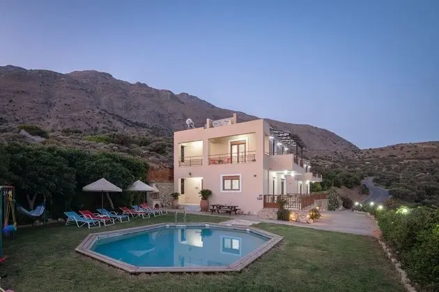 Villa, 2 Yatak Odası, Kişiye Özel Havuzlu (Kadiani)