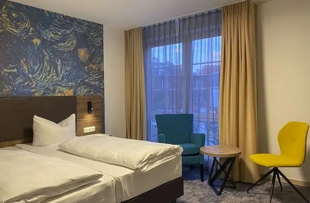 Standard Tek Büyük Yataklı Oda