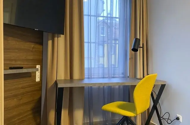 Standard Tek Büyük Yataklı Oda