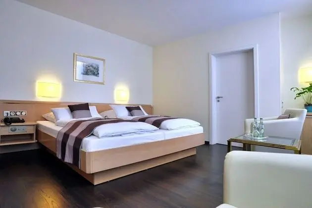 Comfort Tek Büyük Yataklı Oda