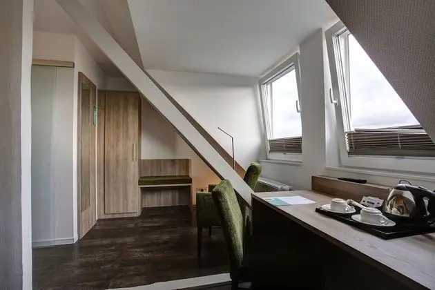 Comfort Tek Büyük Yataklı Oda