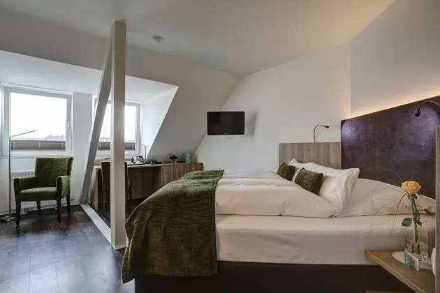 Comfort Tek Büyük Yataklı Oda