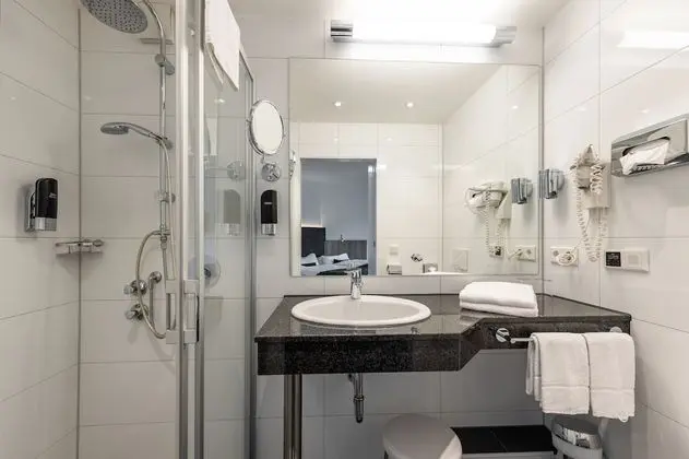 Comfort Tek Büyük Yataklı Oda