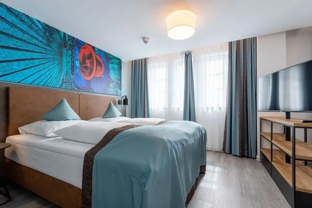 Tek Büyük Yataklı Oda