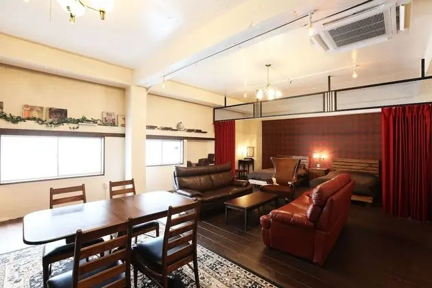 Deluxe Apart Daire (Red Room)