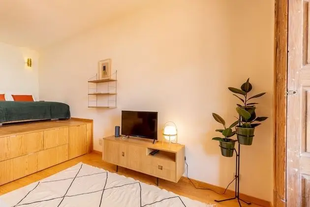 Stüdyo, Balkon, Nehir Manzaralı (1st Floor Back)