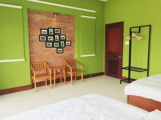 River View With 2 Beds and Shared Bathroom