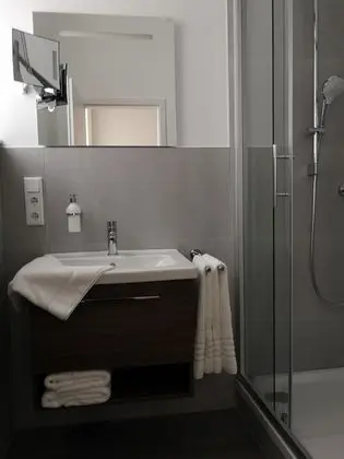 Tek Kişilik Oda (with air conditioning)