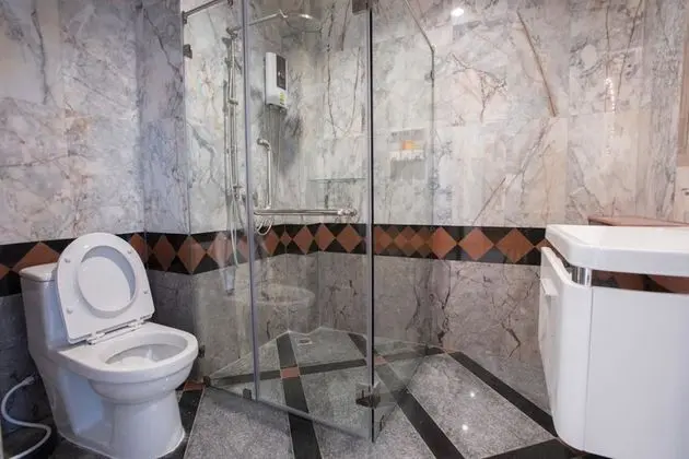 Deluxe Twin Room with Balcony