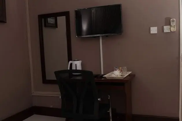 Classic Tek Büyük Yataklı Oda