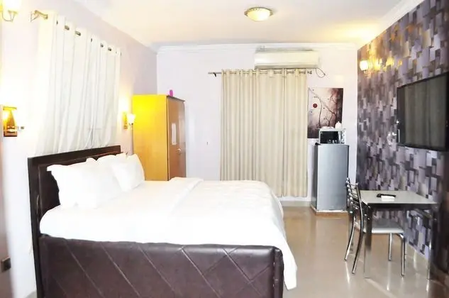 Deluxe Tek Büyük Yataklı Oda