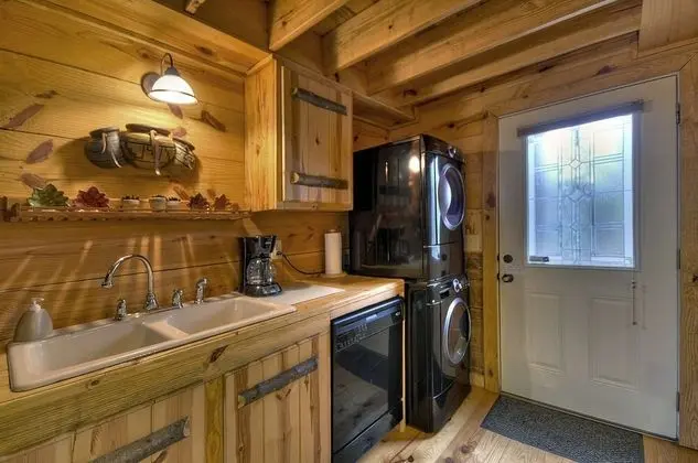 Kulübe (Triple Treat- Rustic Cabin near Blue )