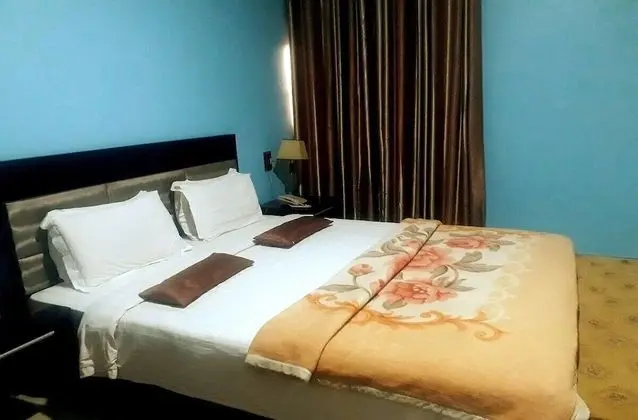 Deluxe Üç Kişilik Oda