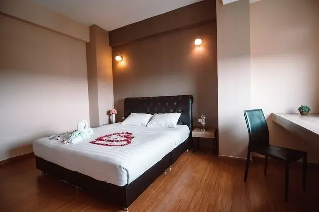 Deluxe Tek Büyük Yataklı Oda