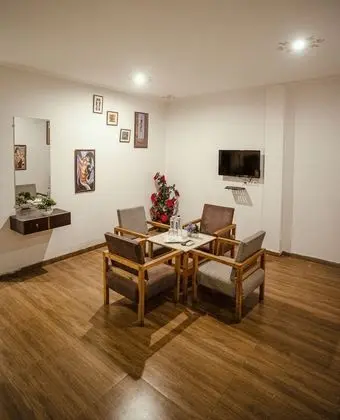 Superior Büyük Yataklı Tek Kişilik Oda