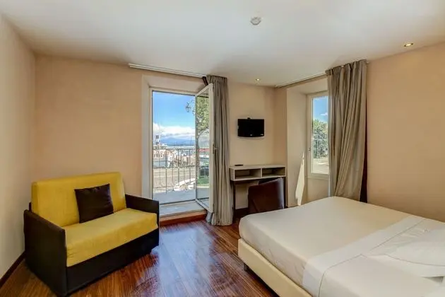 Deluxe Oda, Balkon, Göl Manzaralı
