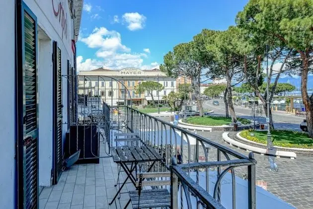 Deluxe Oda, Balkon, Göl Manzaralı
