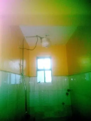 Büyük Yataklı Tek Kişilik Oda