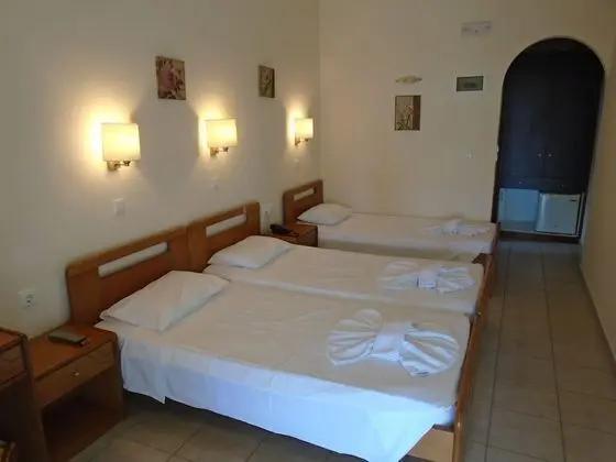 Üç Kişilik Oda, Deniz Manzaralı