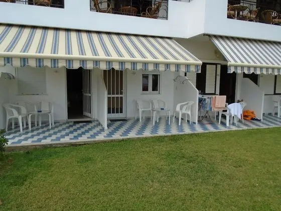Üç Kişilik Oda, Deniz Manzaralı