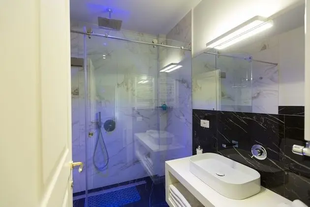 Deluxe Tek Büyük Yataklı Oda, Balkon