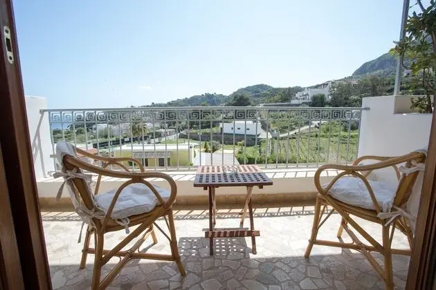 Deluxe Tek Büyük veya İki Ayrı Yataklı Oda, Deniz Manzaralı