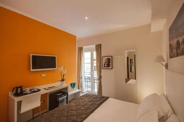 Tek Büyük veya İki Ayrı Yataklı Oda