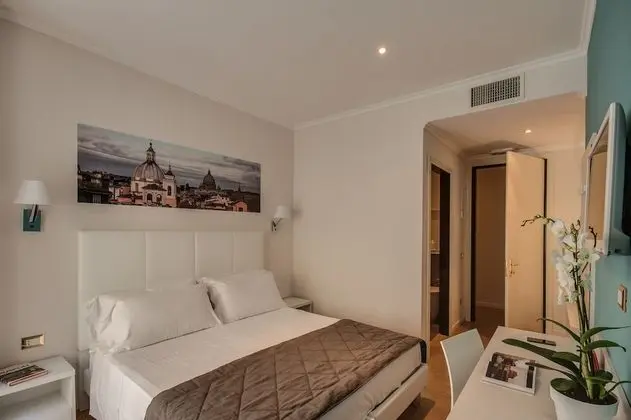 Tek Büyük veya İki Ayrı Yataklı Oda