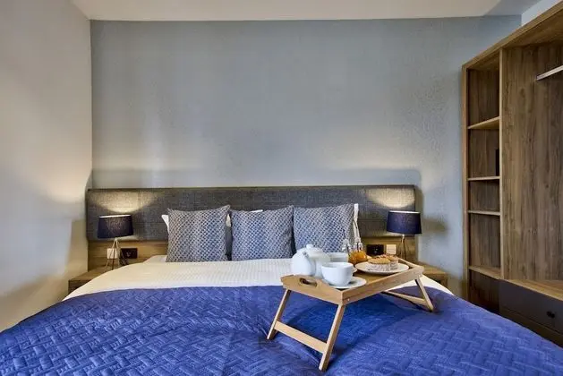 Deluxe Tek Büyük veya İki Ayrı Yataklı Oda