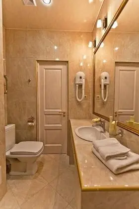 Comfort Tek Büyük veya İki Ayrı Yataklı Oda