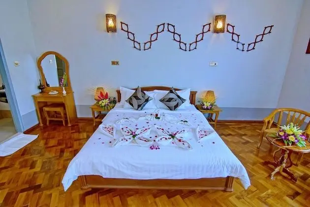 Deluxe Tek Büyük veya İki Ayrı Yataklı Oda
