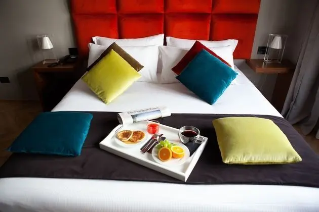 Deluxe Tek Büyük Yataklı Oda