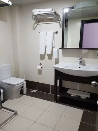 Tek Büyük Yataklı Oda, 1 Çift Kişilik Yatak, Balkon, Deniz Manzaralı