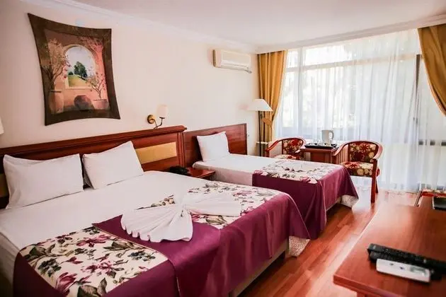 Dört Kişilik Oda (İptal Edilemez)