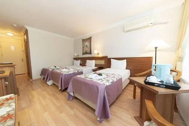 Standard Üç Kişilik Oda