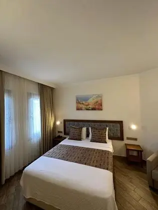 Aile Odası, Şehir veya Dağ Manzaralı