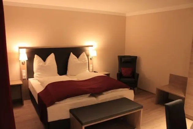 Comfort Tek Büyük Yataklı Oda