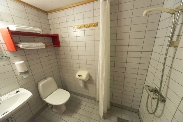 Basic Tek Büyük Yataklı Oda