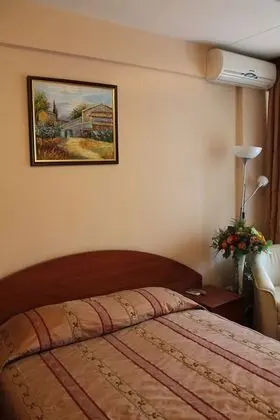 Economy Tek Büyük Yataklı Oda