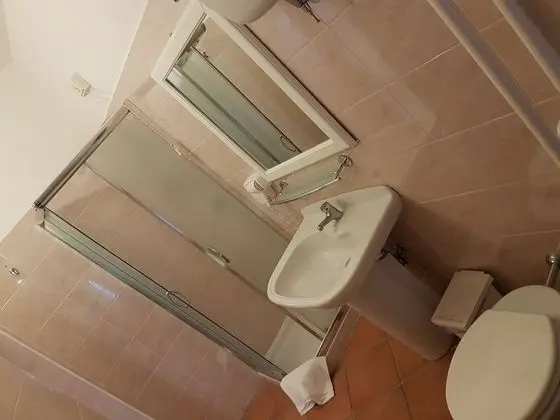 Tek Büyük veya İki Ayrı Yataklı Oda, Deniz Manzaralı