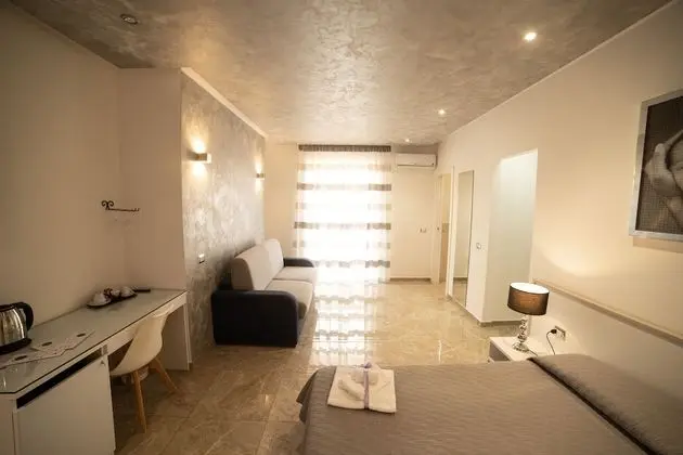 Deluxe Dört Kişilik Oda