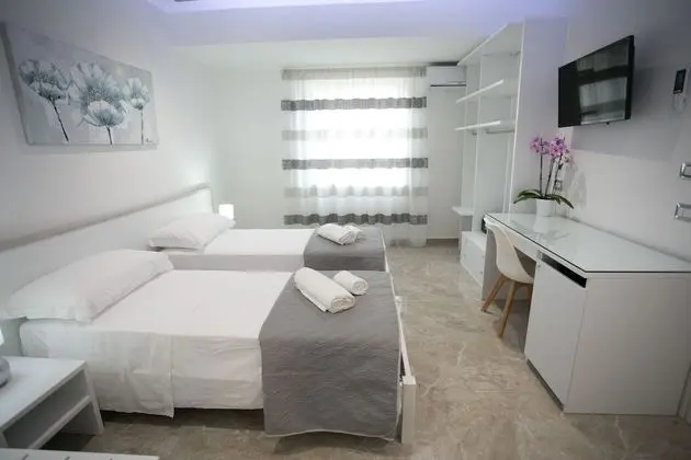 Tek Büyük veya İki Ayrı Yataklı Oda