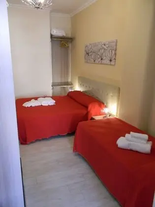 Üç Kişilik Oda