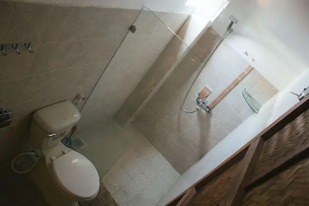 Ortak Ranzalı Oda, Karma Ranzalı Oda