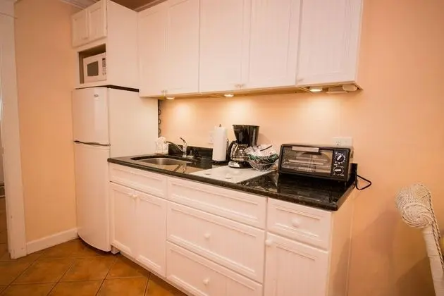 Oda (Ground Level, Pool View, 1 Bedroom)
