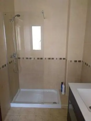 Oda, Ortak Banyo (M1)