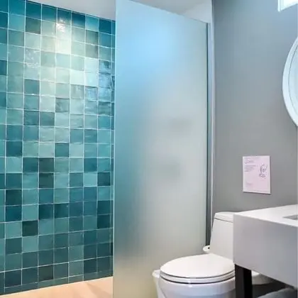 Classic Oda, 1 Büyük (Queen) Boy Yatak, Buzdolabı